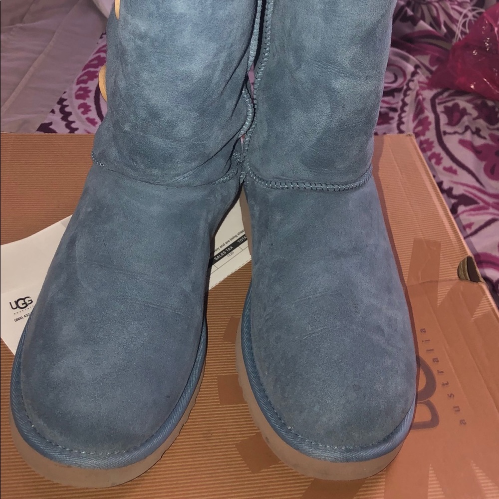 Women’s size 12 UGG boot worn twice - Picture 7 of 8